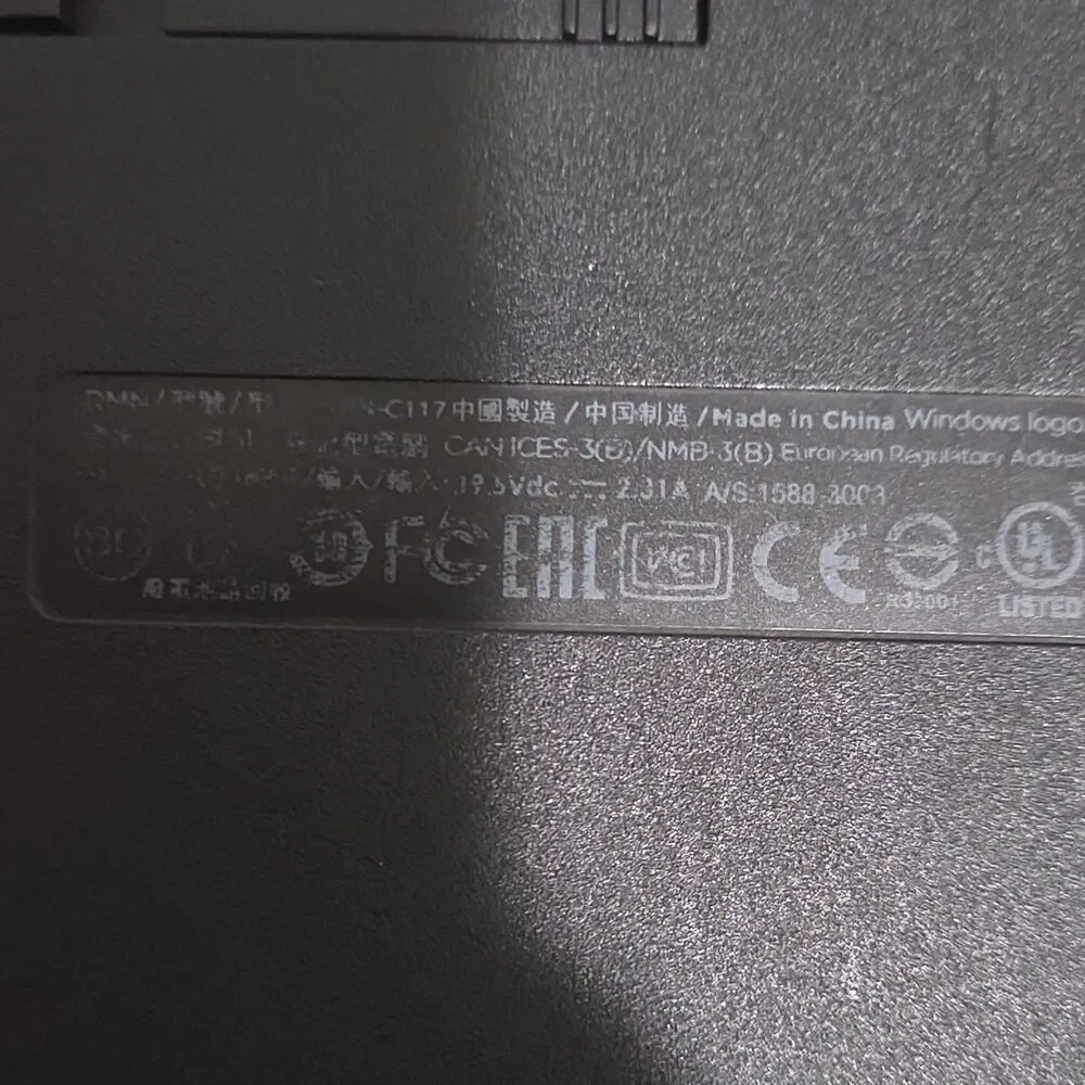 HP15-r058nf Laptop FOR PARTS ONLY AZERTY Keyboard White Trim W/ Charger No Power